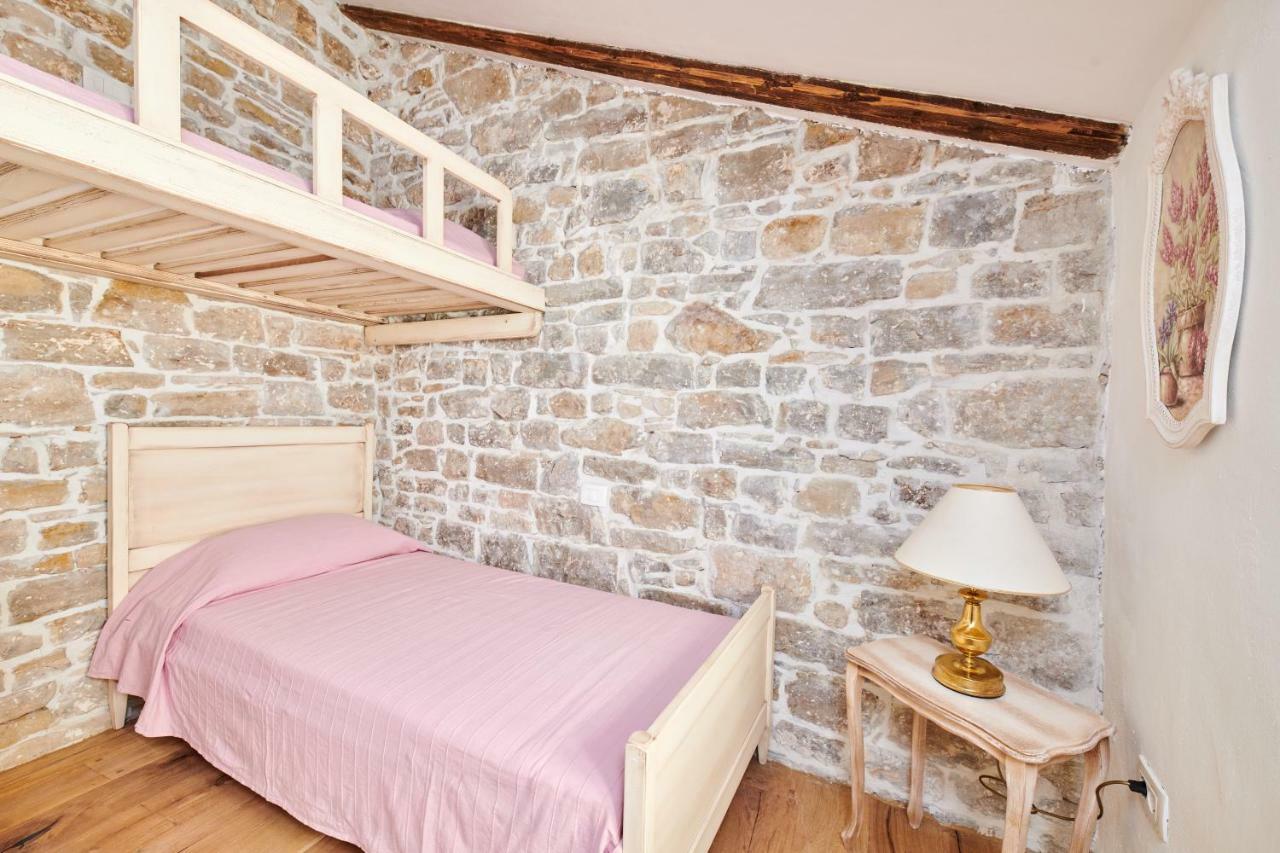 La Boutique Villa Grožnjan Kültér fotó